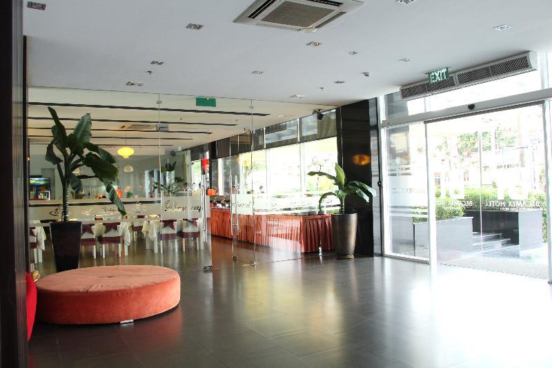 土龙木贝卡梅克斯酒店 Thu Dau Mot 外观 照片